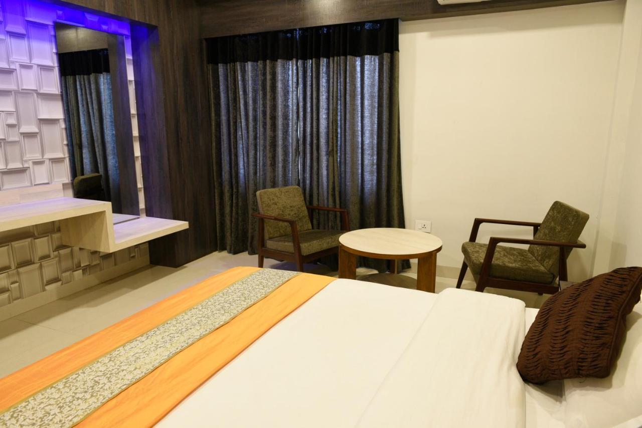 Hotel Rituraj Гувахати Экстерьер фото