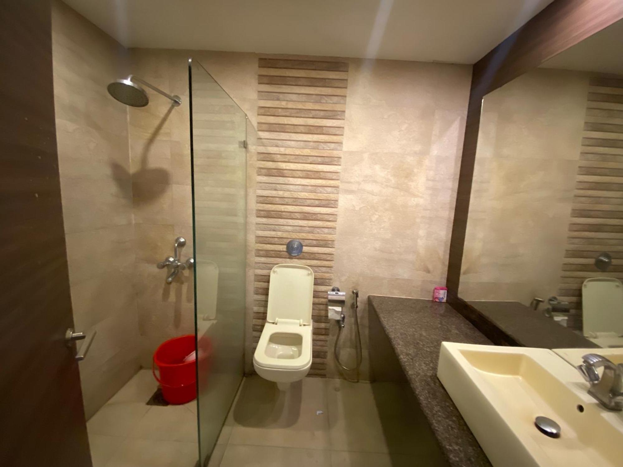 Hotel Rituraj Гувахати Экстерьер фото