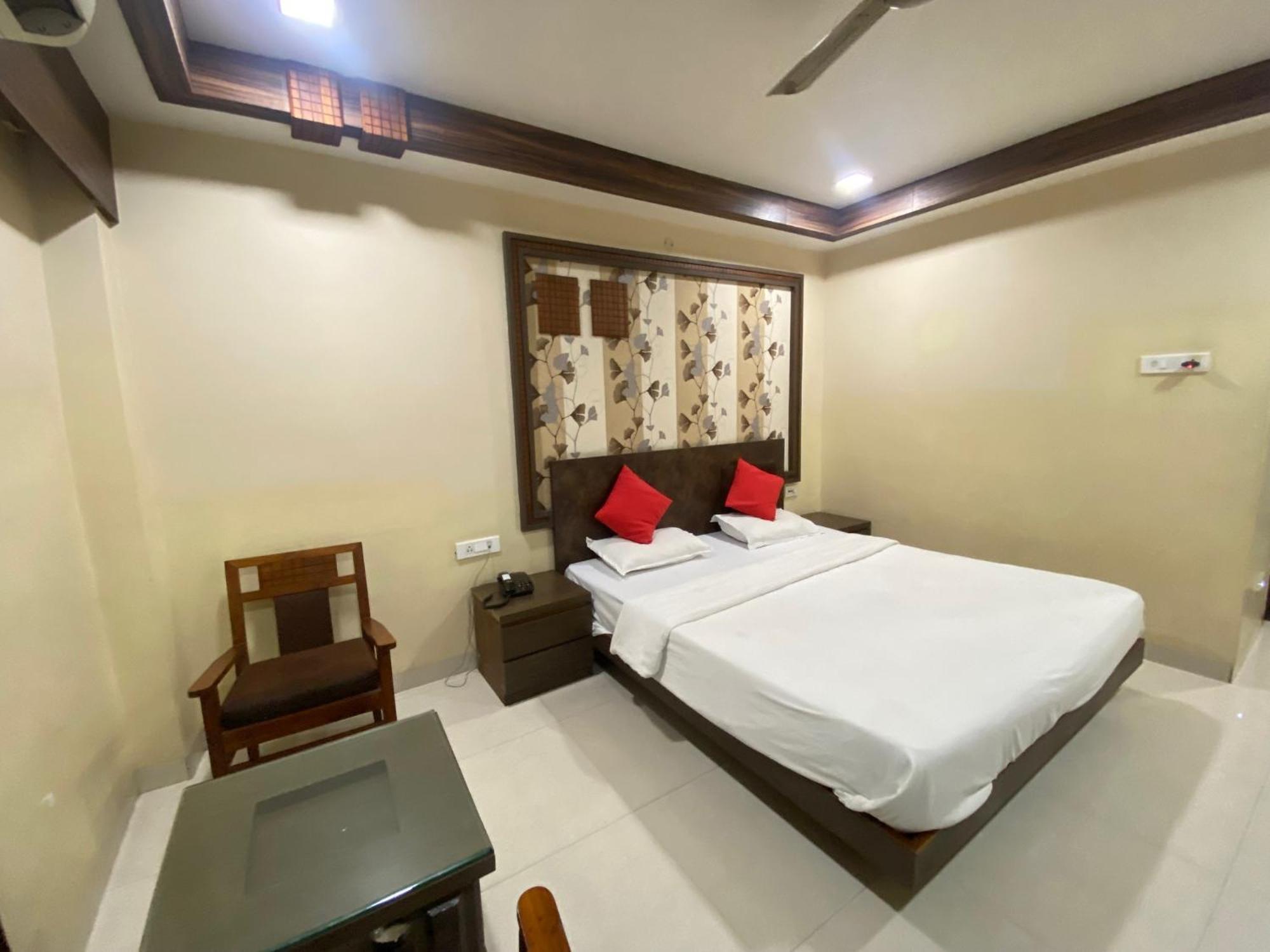 Hotel Rituraj Гувахати Экстерьер фото