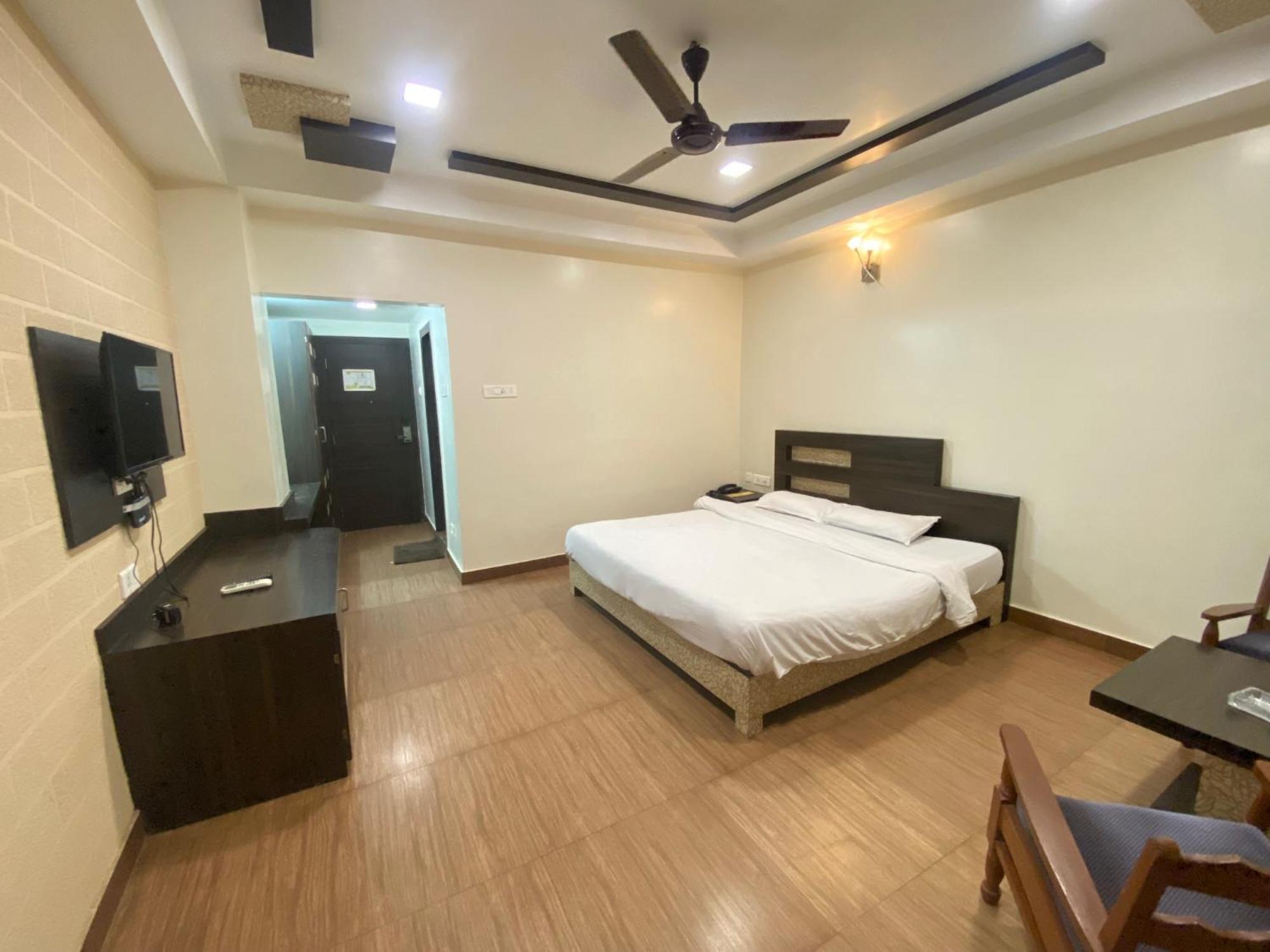 Hotel Rituraj Гувахати Экстерьер фото
