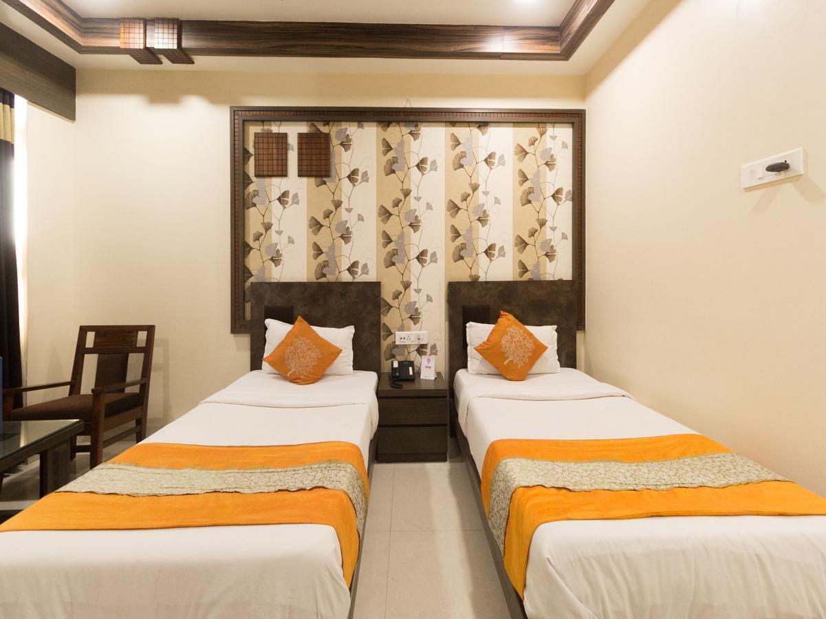 Hotel Rituraj Гувахати Экстерьер фото